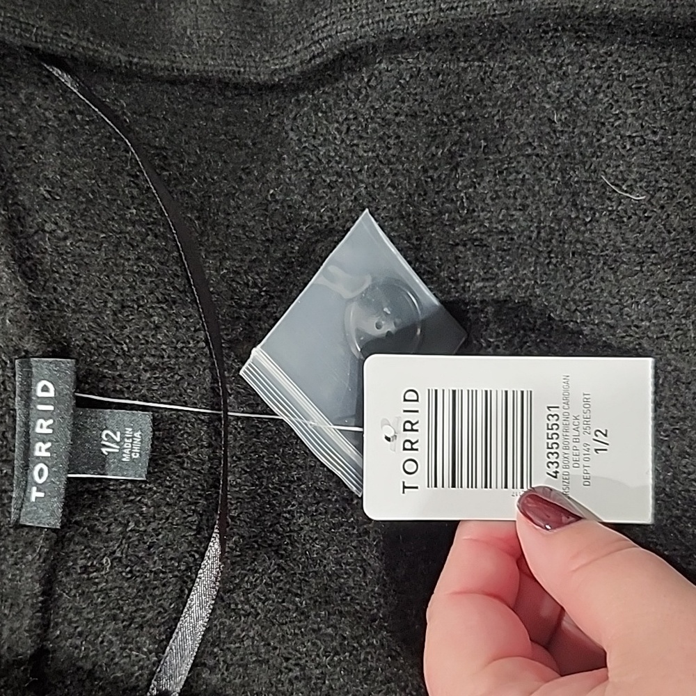 Torrid Button-Up Cardigan - Picture 5 of 6